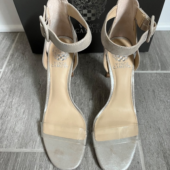 Vince Camuto Sandy Silver/clear Heels - Picture 4 of 4